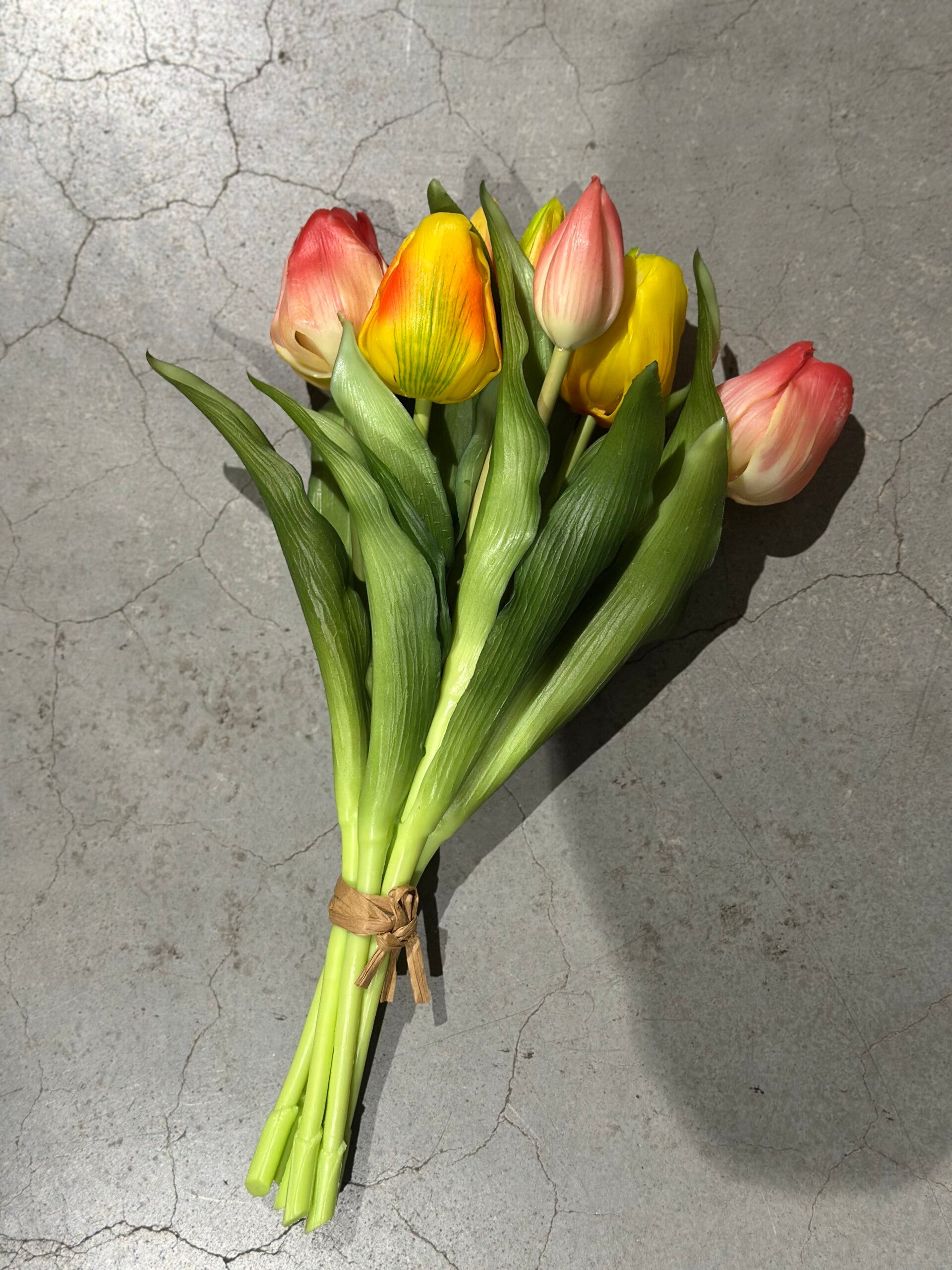 Tulpenbosje mix roze/geel - 30cm, 7 stelen