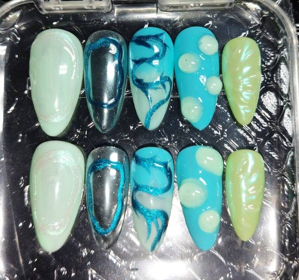 Aqua glow