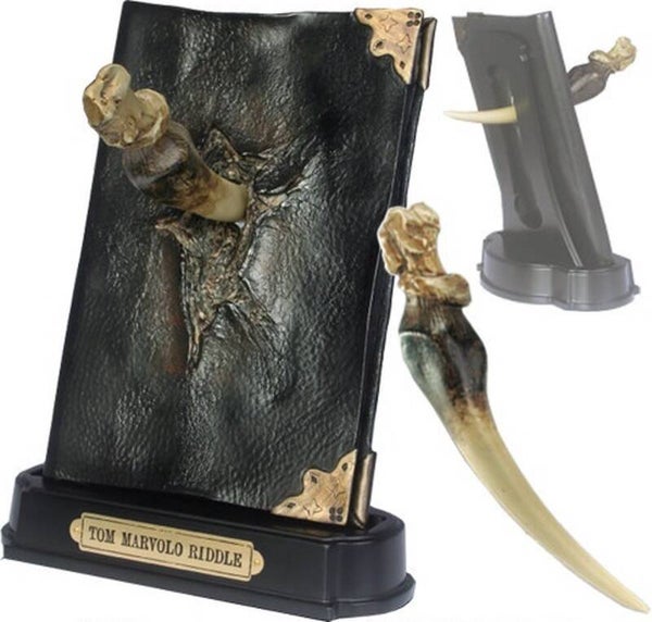 Harry Potter Replica 1/1 Basilisk Fang and Tom Riddle Diary