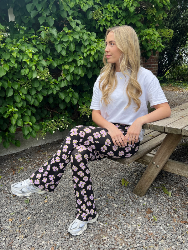 Flared Pants 'LILA FLOWERS'