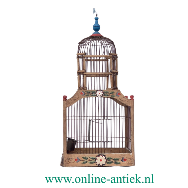 Beschilderde Houten Vogelkooi