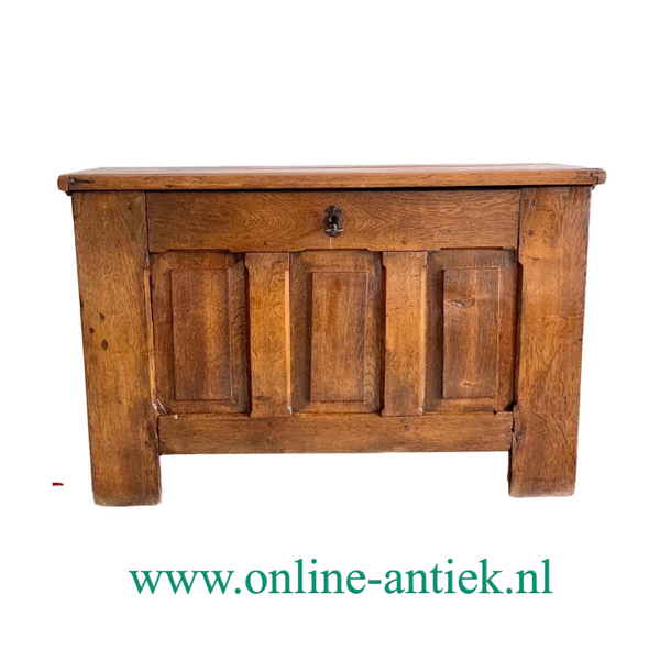 Eikenhouten Dekenkist