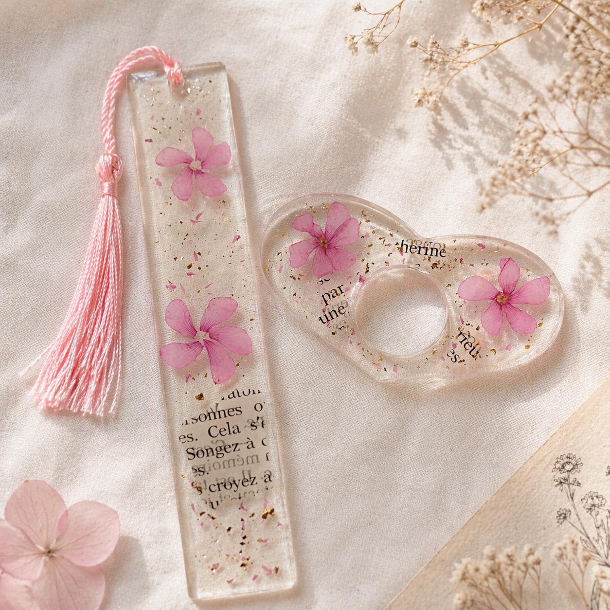 Duo marque-page et bague de lecture rose