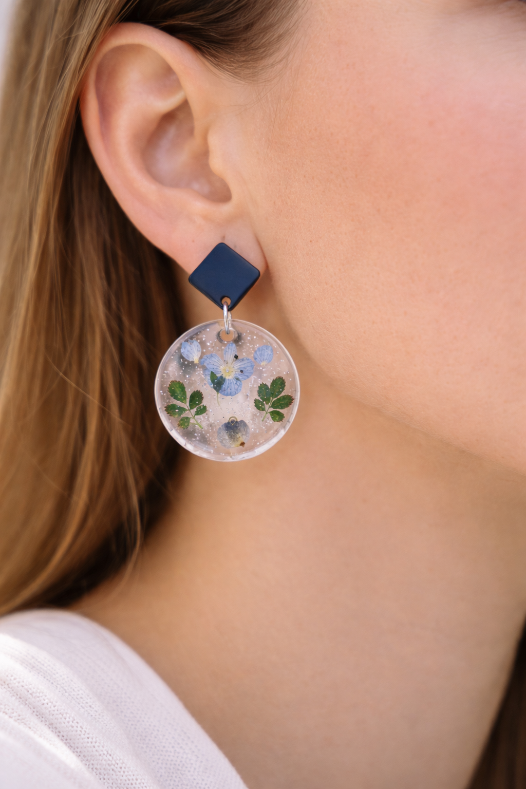 Boucle d'oreille ronde fleurs Véronique
