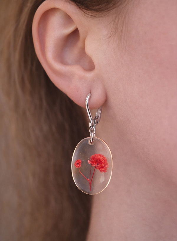 Boucle d'oreille  ovale gypsophile rouge