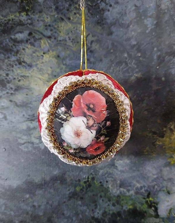 Red Bauble- Red Poppies - AL EEN HUIS GEVONDEN