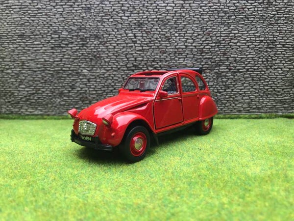 Citroën 2 CV met open dak