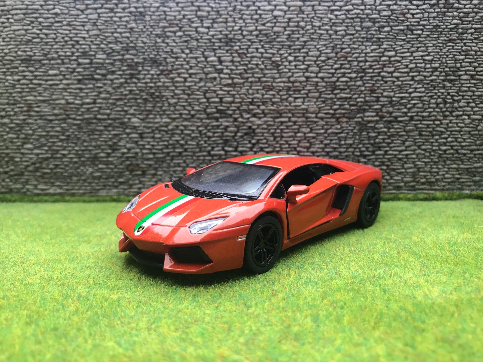 Lamborghini Aventador LP700-4