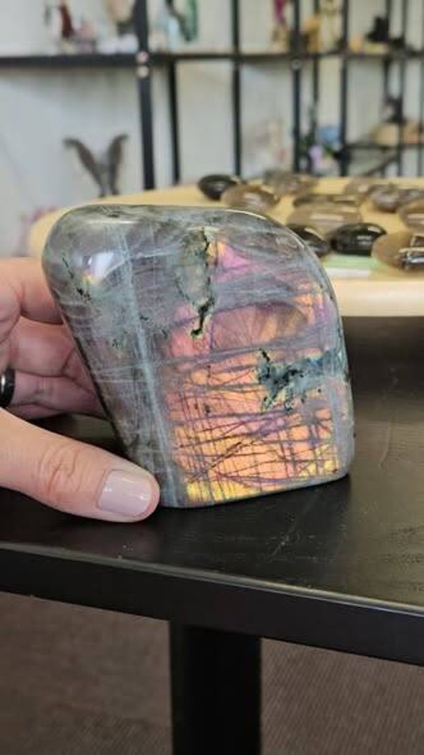 Labradoriet sculptuur roze / oranje