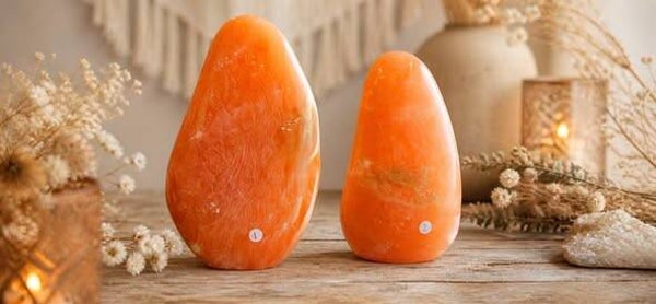 Abrikoos Calciet sculpturen uit Afrika