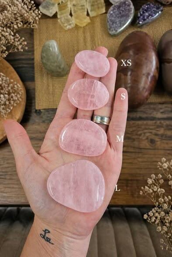 Rozekwarts smooth stones