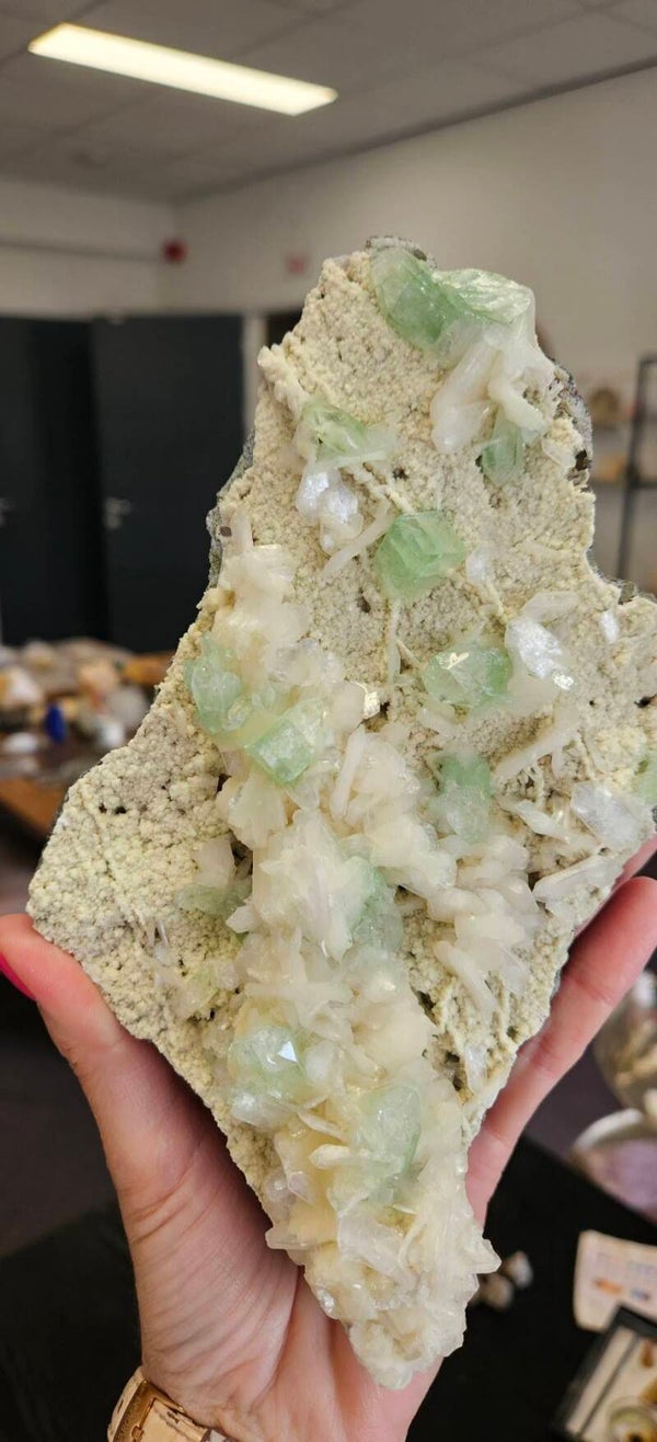 Apofylliet met Stilbiet cluster