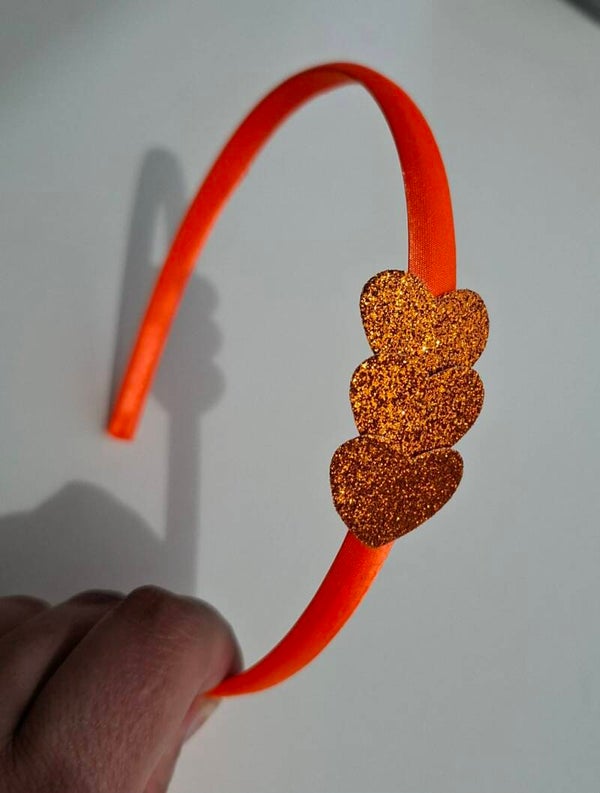 Diadeem oranje glitter hartjes