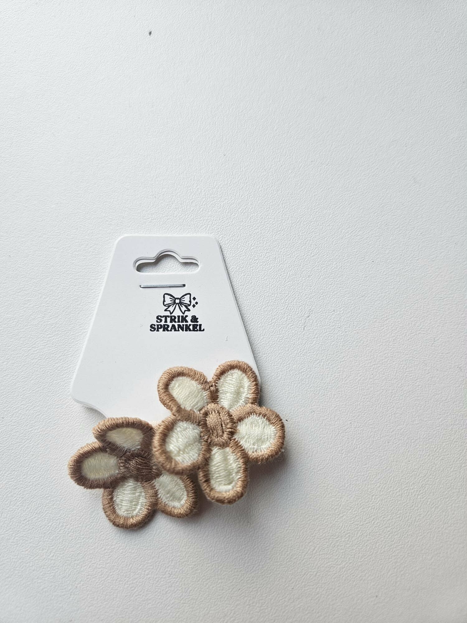 Haarelastiekjes wit met bruin randje