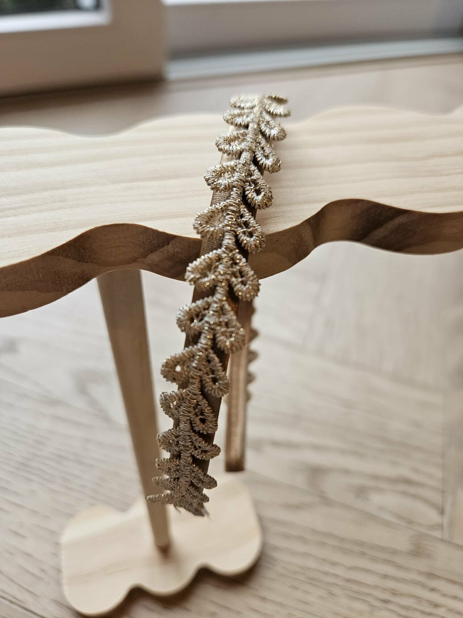 Diadeem bruin/goud hartjes