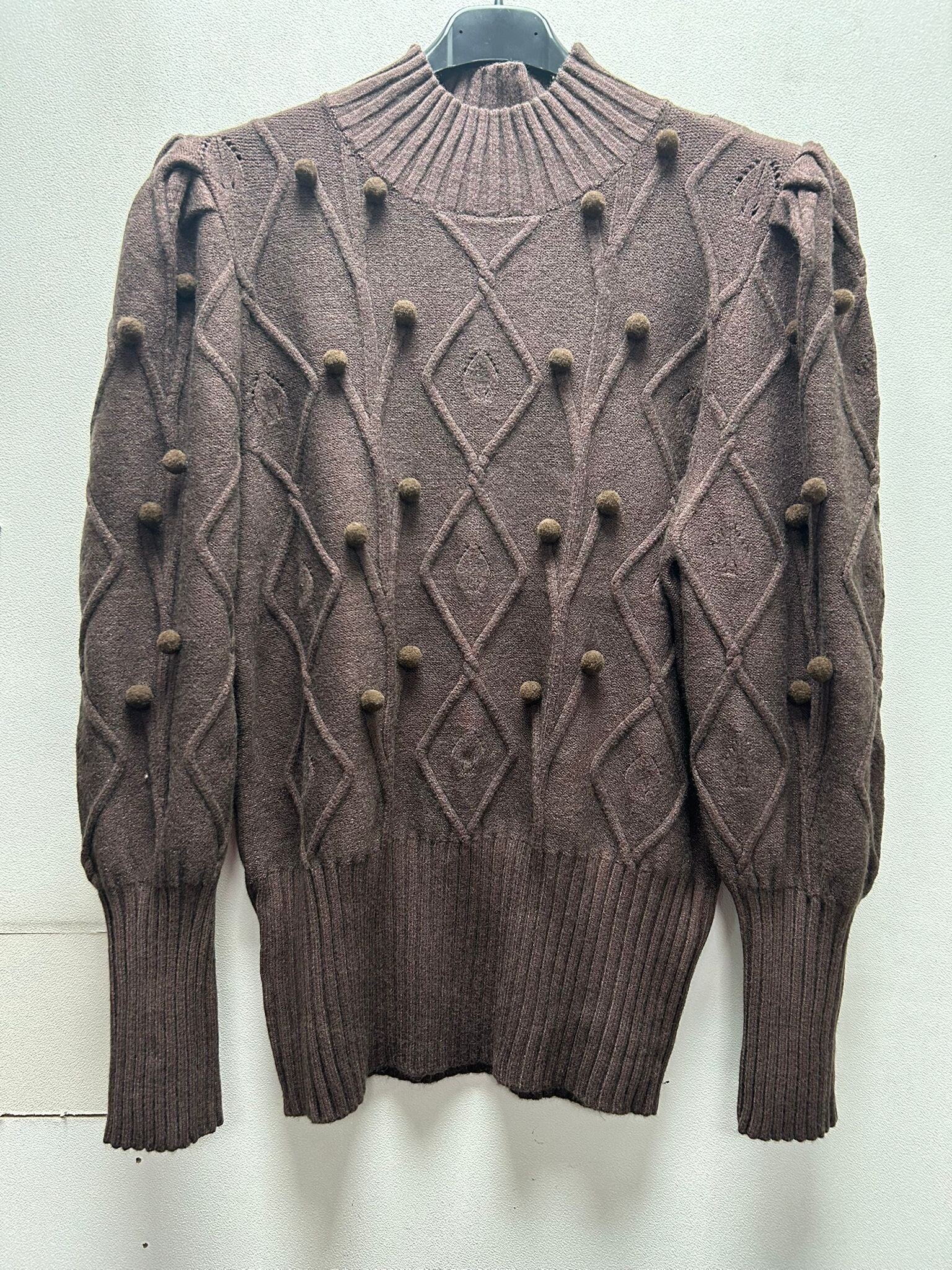 super leuke Trui met Bolletje's en vlecht motief