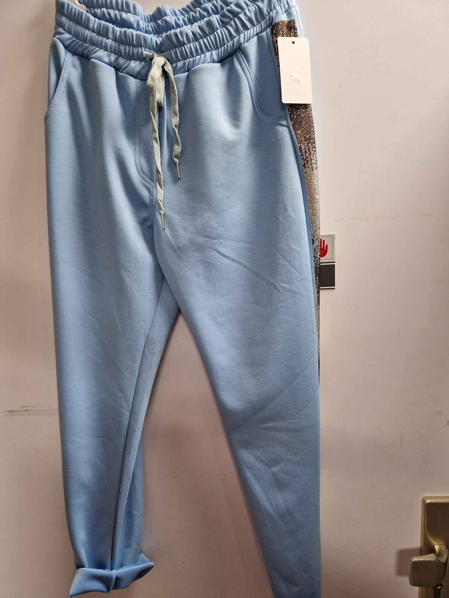 joggingbroek met steentjes