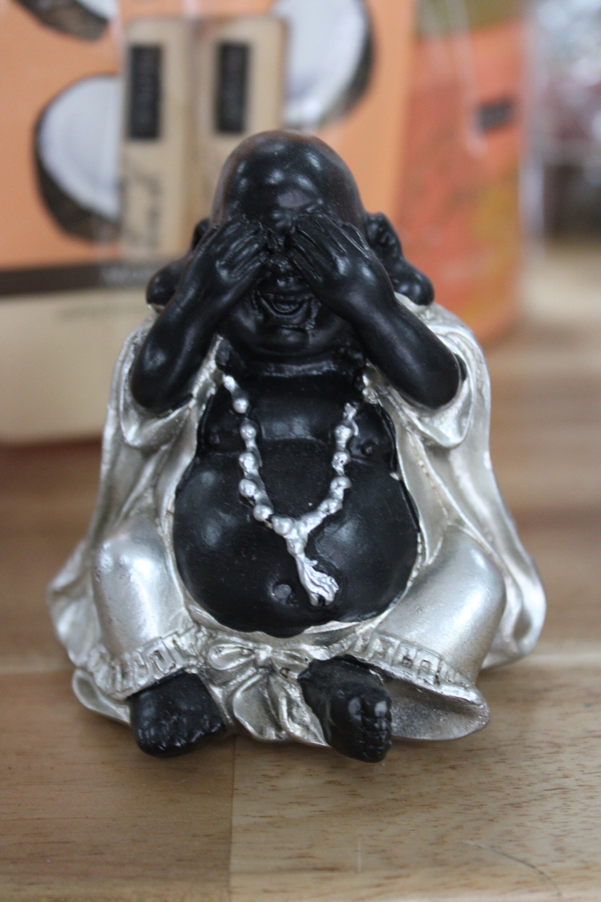 Boeddha's horen,zien,zwijgen ( ZIEN)