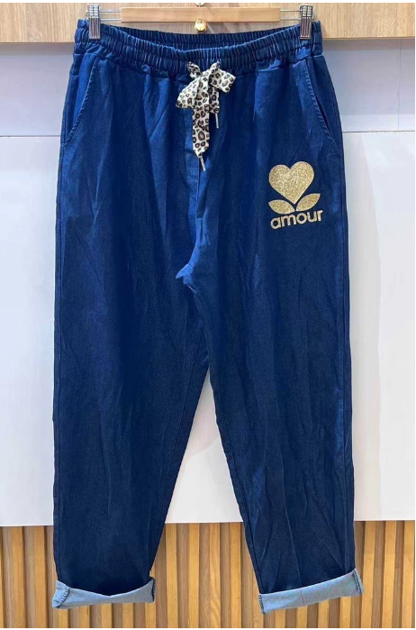 Pantalon magique effet jeans " amour " jusqu'au 48