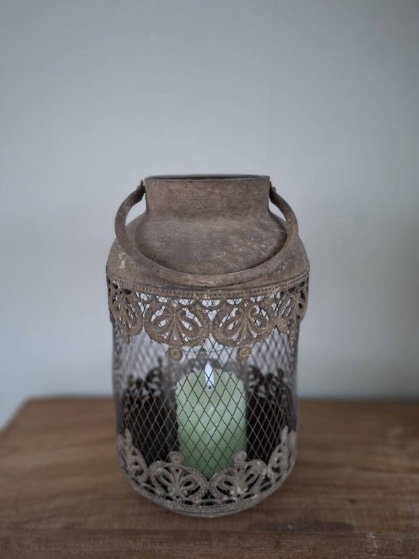Roestig windlicht met glas