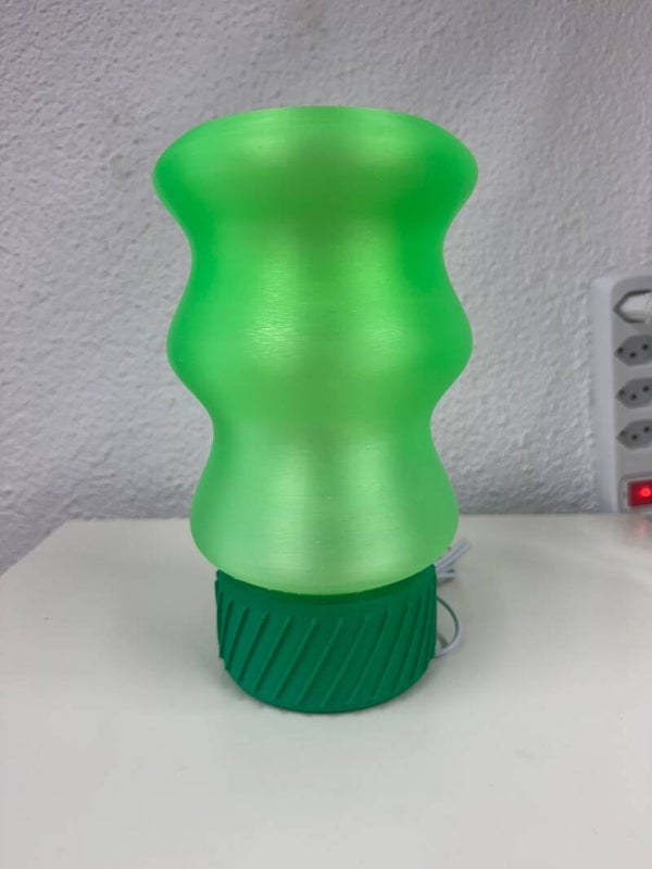 Moderne Grüne Tischlampe