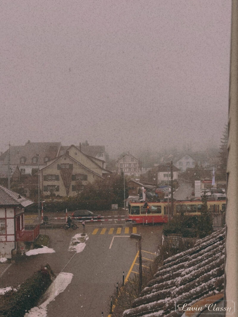 {Maur, Zürich Schweiz · 21. April 2026} 