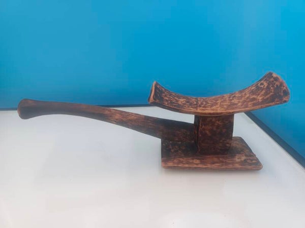 Appui-tête phalloïde en bois – probablement Dogon/région Bandiagara « probable » mais non certifiée, Mali.
