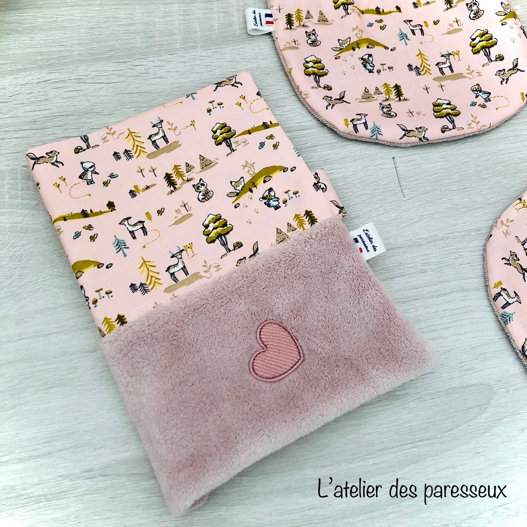 Forêt Rose - Protège carnet de santé