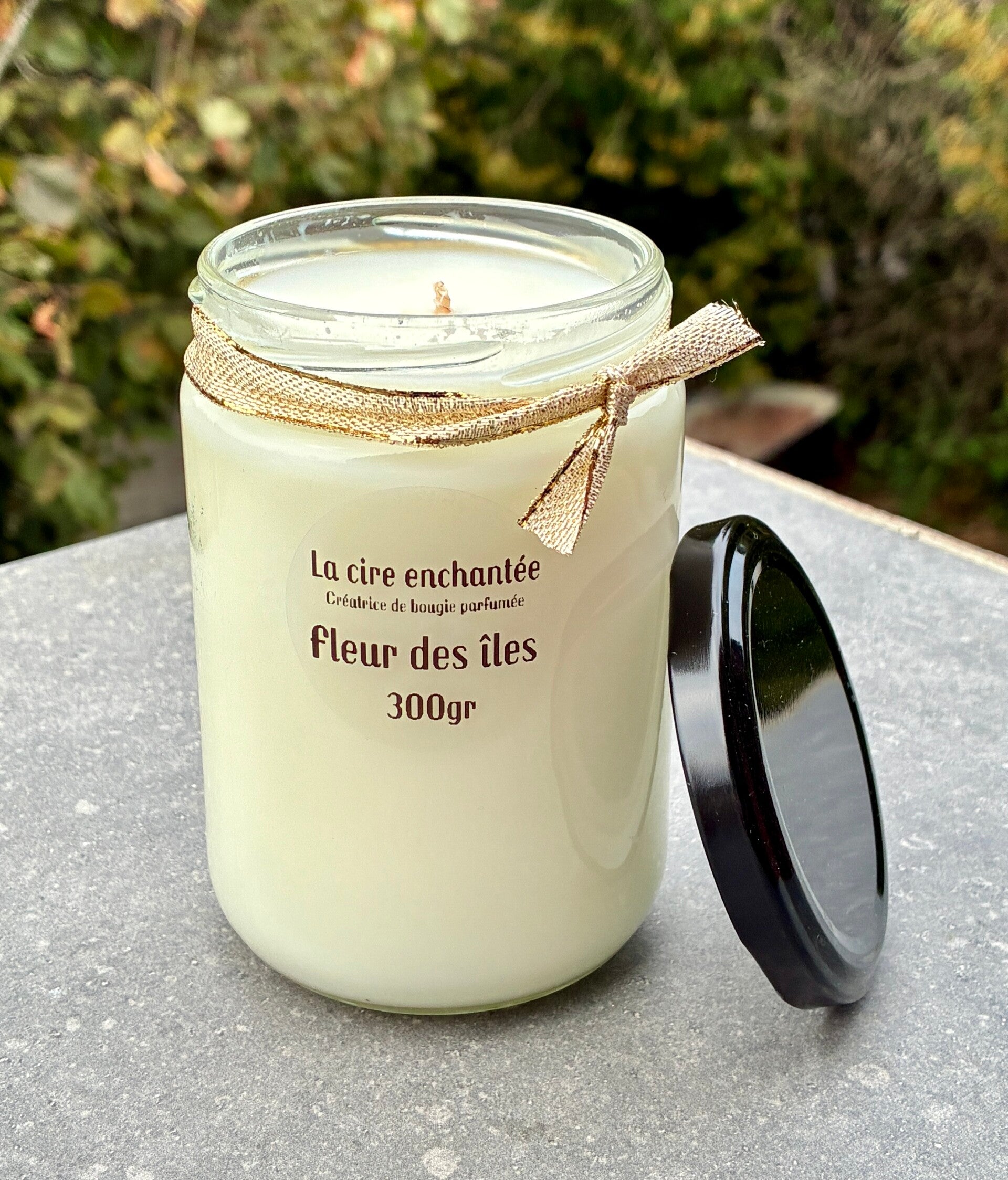 Bougie 300gr fleur des îles