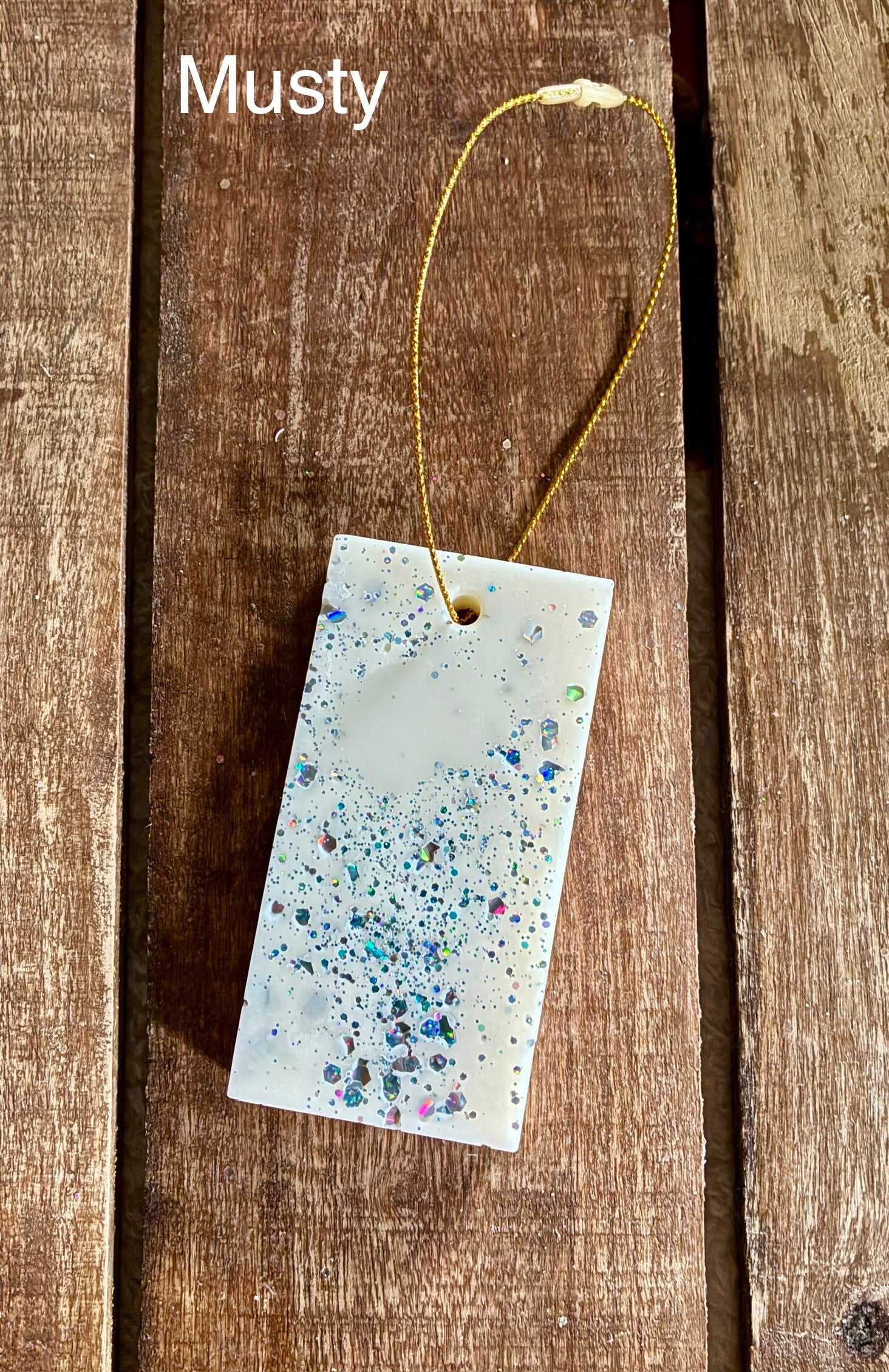 Suspension parfumée Musty