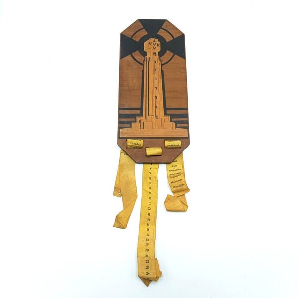 Flemish Wooden IJzertoren Calendar