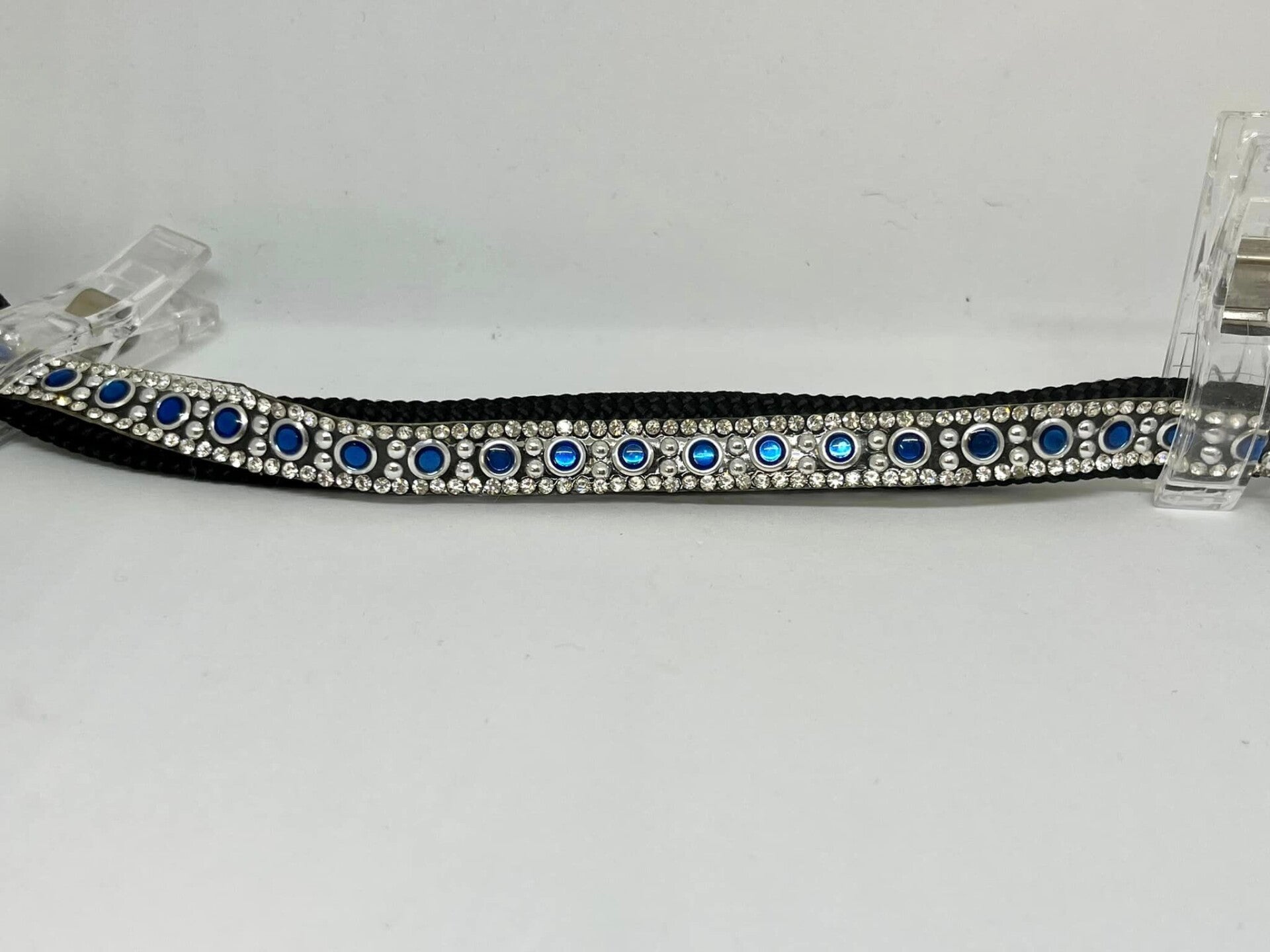 Licol strass rond plat bleu élèctrique