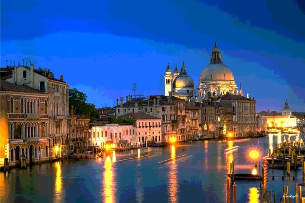 Soirée sur le canal à Venise