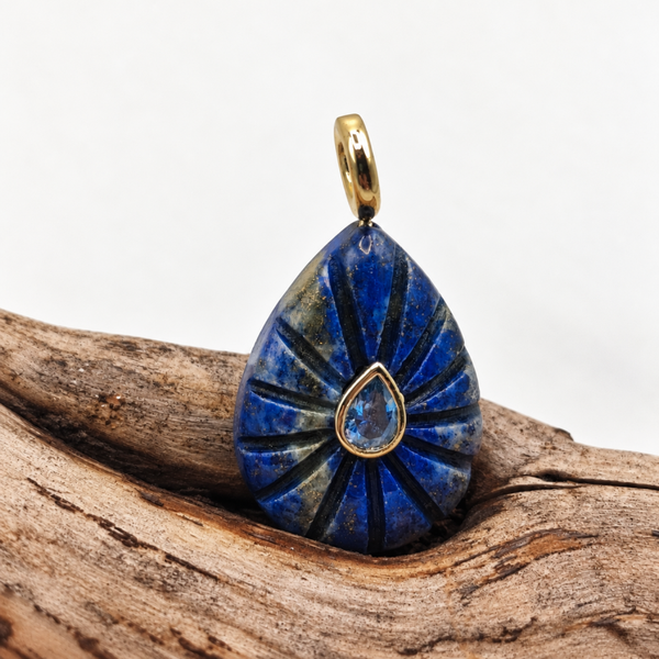 Colgante de lapislázuli · Lágrima con circonita azul