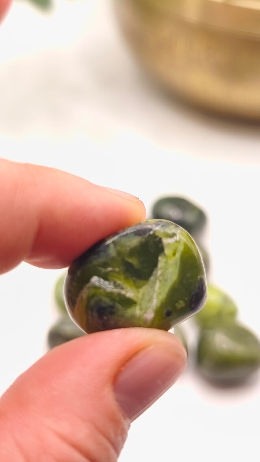 Jade canadiense rodado mini · 1 cm