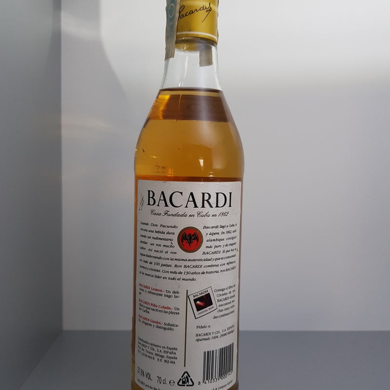 Bacardi Carta de Oro. Casa Fundada en Cuba en 1862. 700ml. Production year 1993