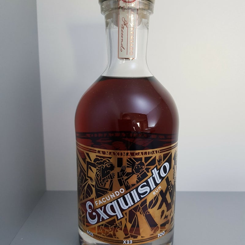 Facundo Exquisito. 700ml. Production year 2017