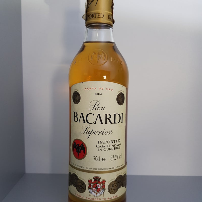 Bacardi Carta de Oro. Imported Casa Fundada En Cuba 1862. 700ml. Production period 90's