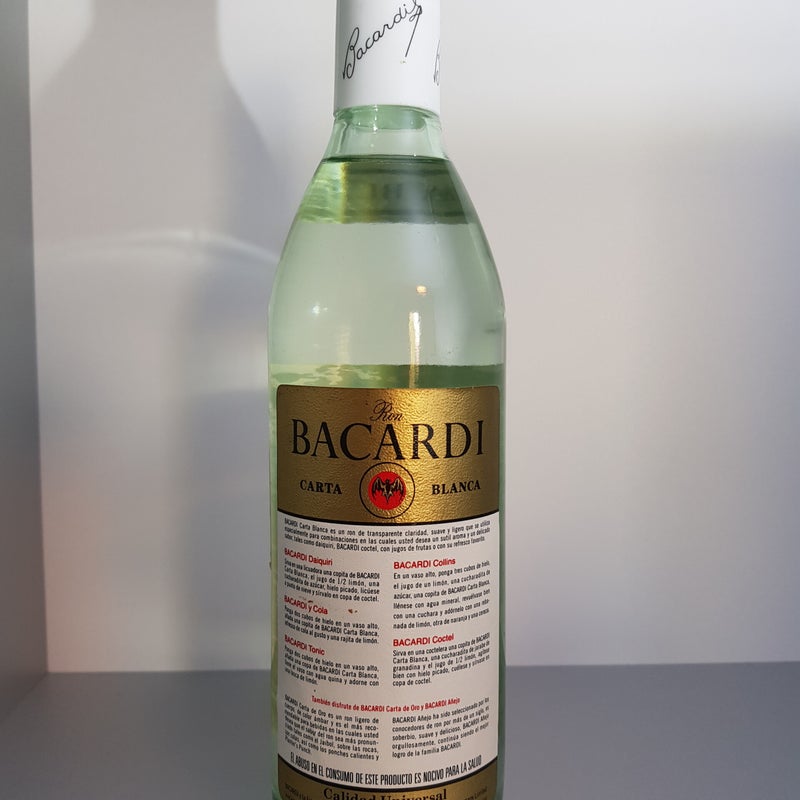 Bacardi Carta Blanca. Legendario. Auslandisches erzeugnis. Production period 90's