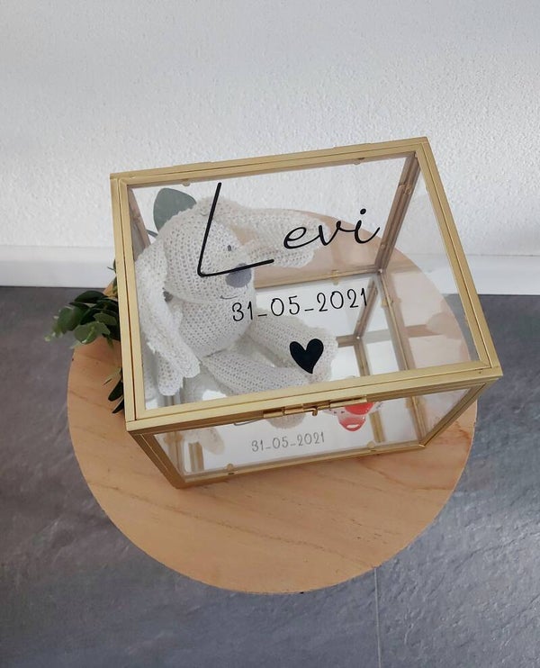 Glazen herinneringskistje xl goud met naam