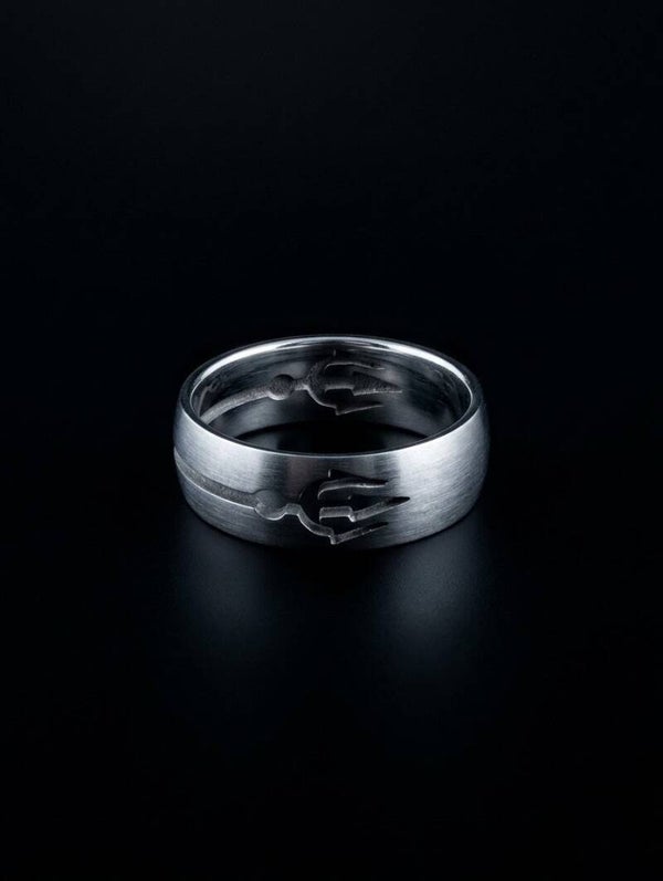 Stalen ring drietand