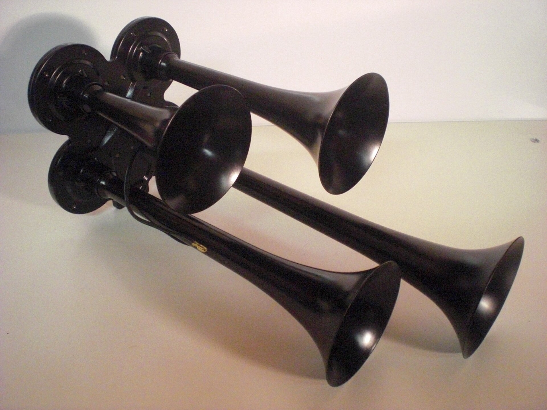 Luchthoorn - set met 12/24V Compressor