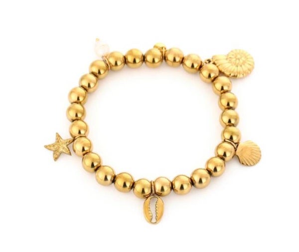 Kralen armband met strandbedels