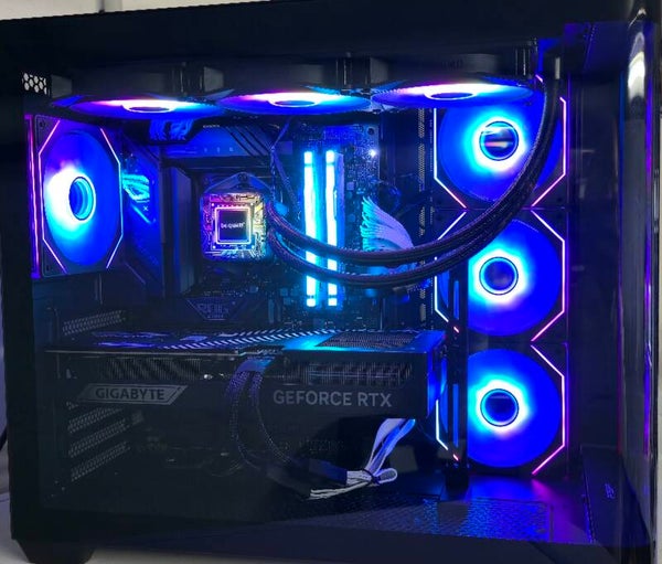 NEUER GAMER PC ULTRA 7 265K RTX 5080 32GB RAM DDR4 2TB M.2 SSD