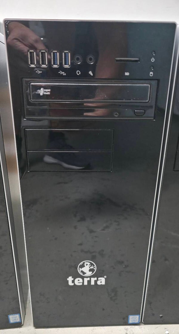 TERRA PC INTEL I5 8400 16GB RAM DDR4 256GB SSD WINDOWS 11