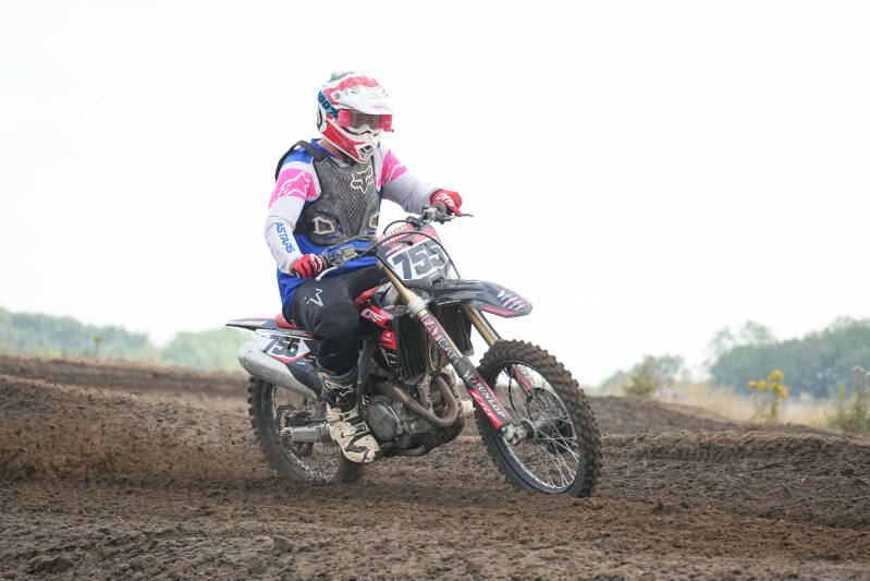 dsc00164-standard-zbnzv8.jpg