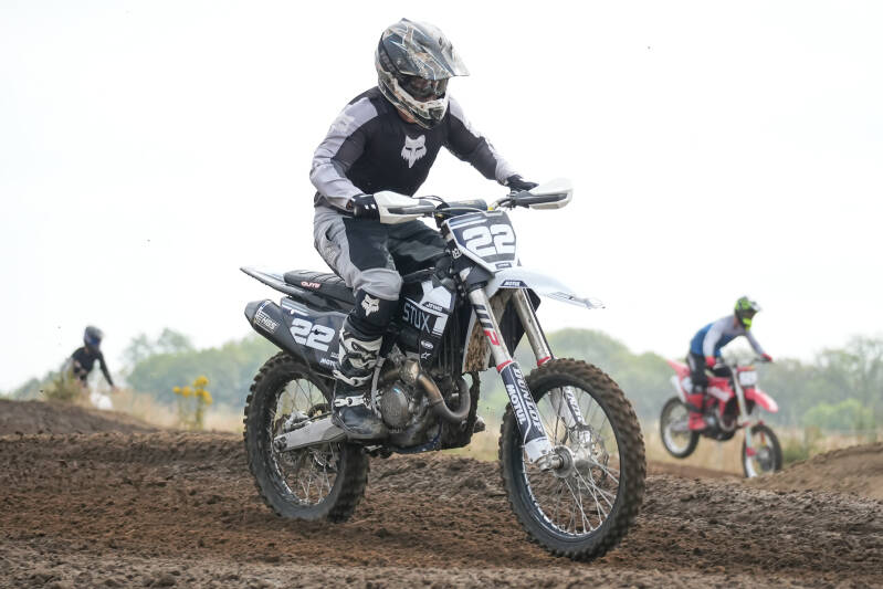dsc00215-standard-p6l2xj.jpg