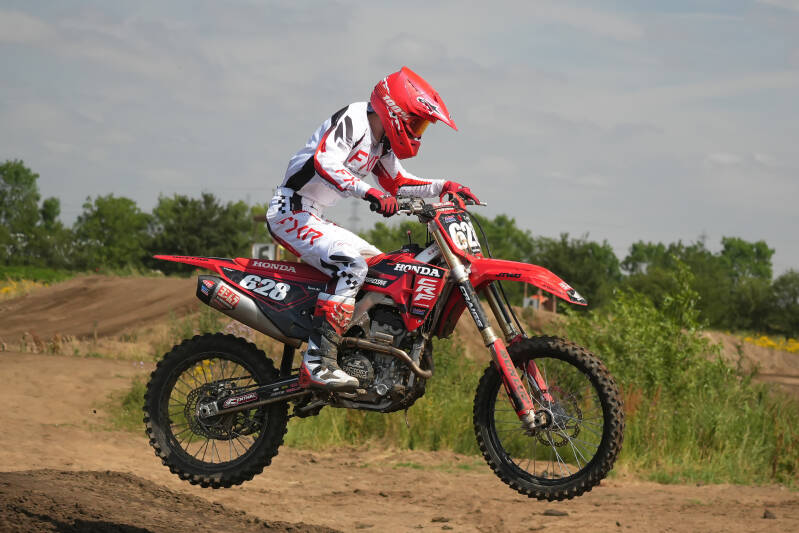 dsc00542-standard-5ycdrx.jpg