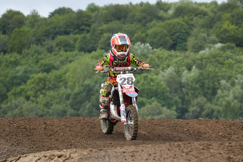 dsc02164-standard-lrryqv.jpg