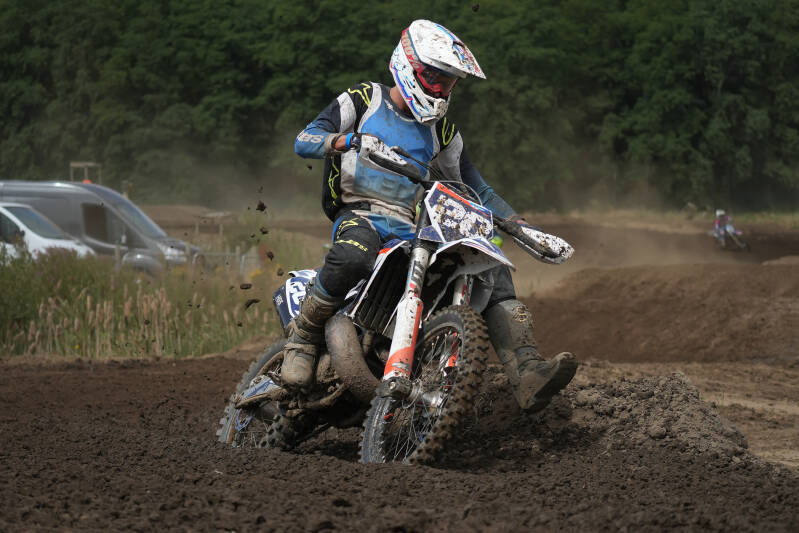 dsc02556-standard.jpg